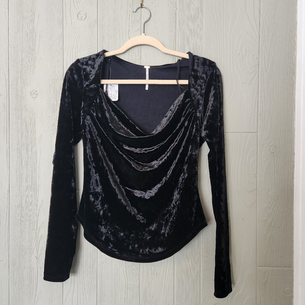 Free People Crushed Velvet Cowlneck Long Sleeve Top in Black, Small, NWT